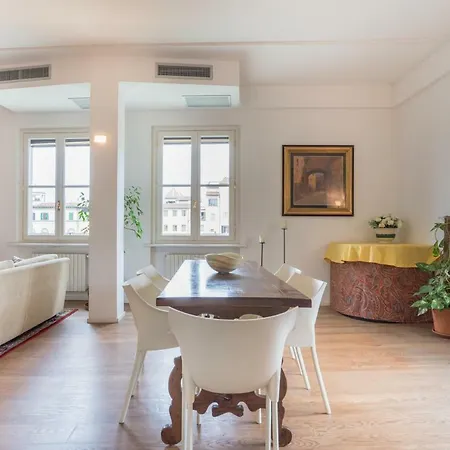 Ponte Vecchio Apartment *