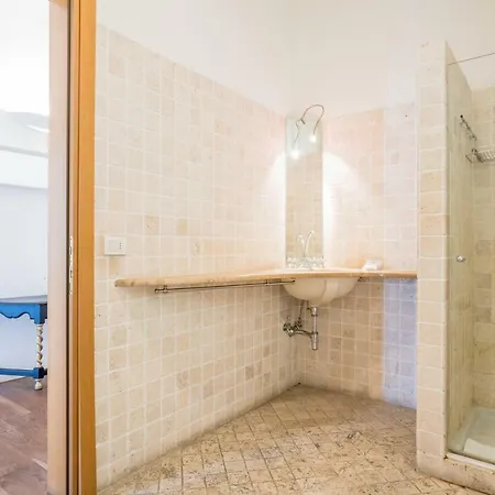 Ponte Vecchio Apartment *